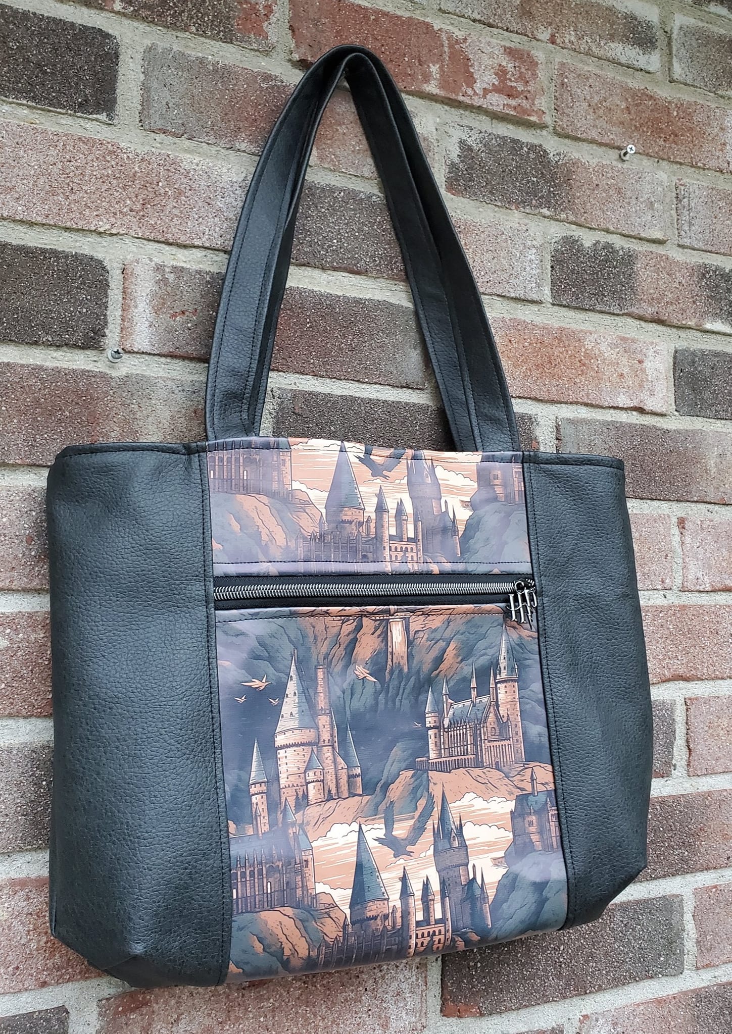 RETAIL Castle