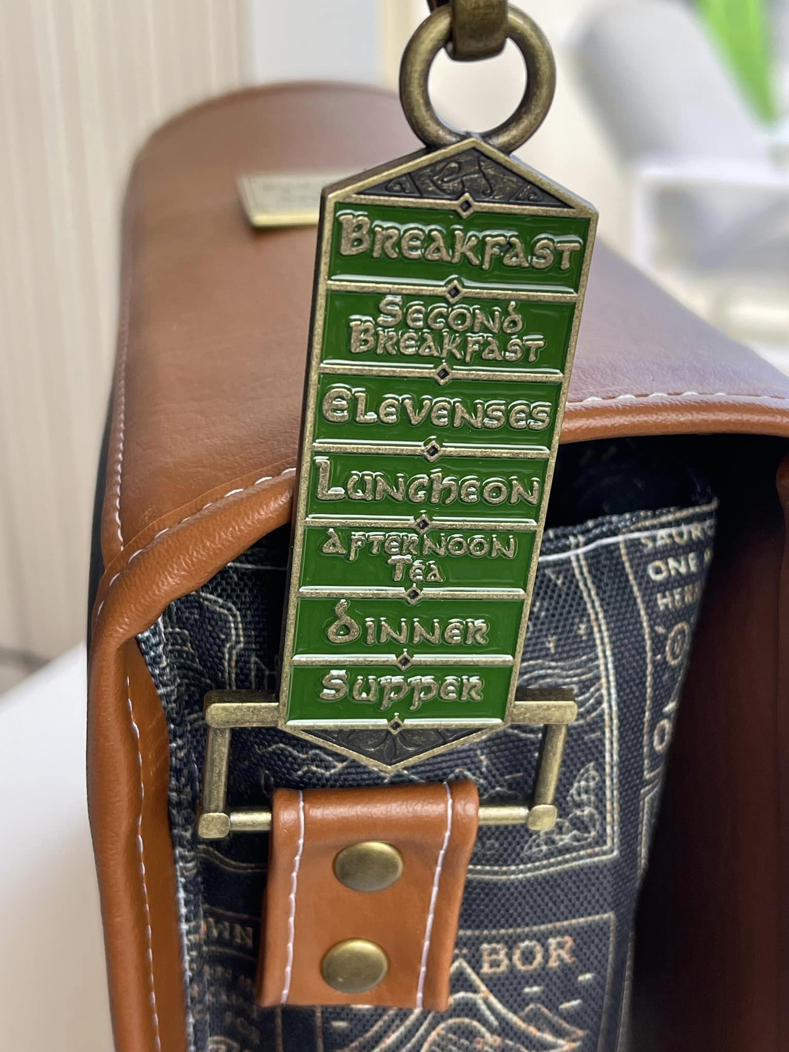 RETAIL STRAP CONNECTOR Meal Time (w/Enamel)