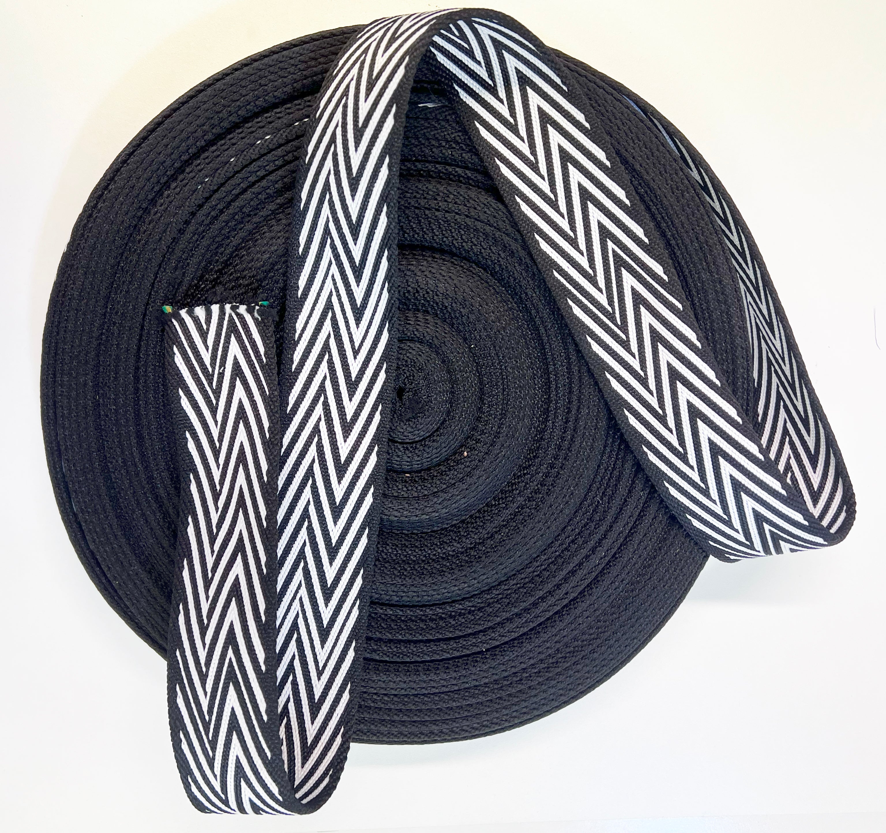 RETAIL WEBBING Black & White