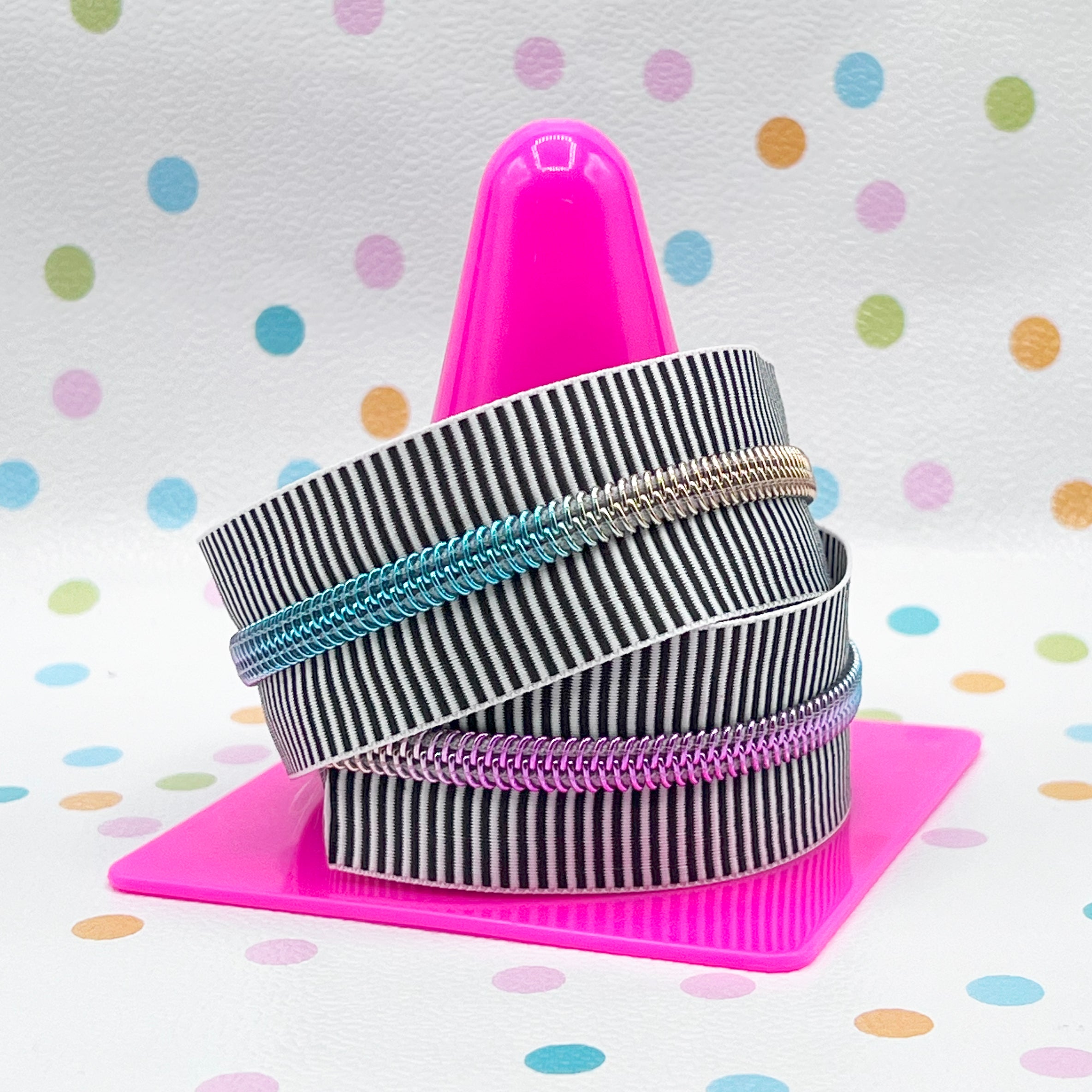RETAIL ZIPPER TAPE Stripe w/Pastels