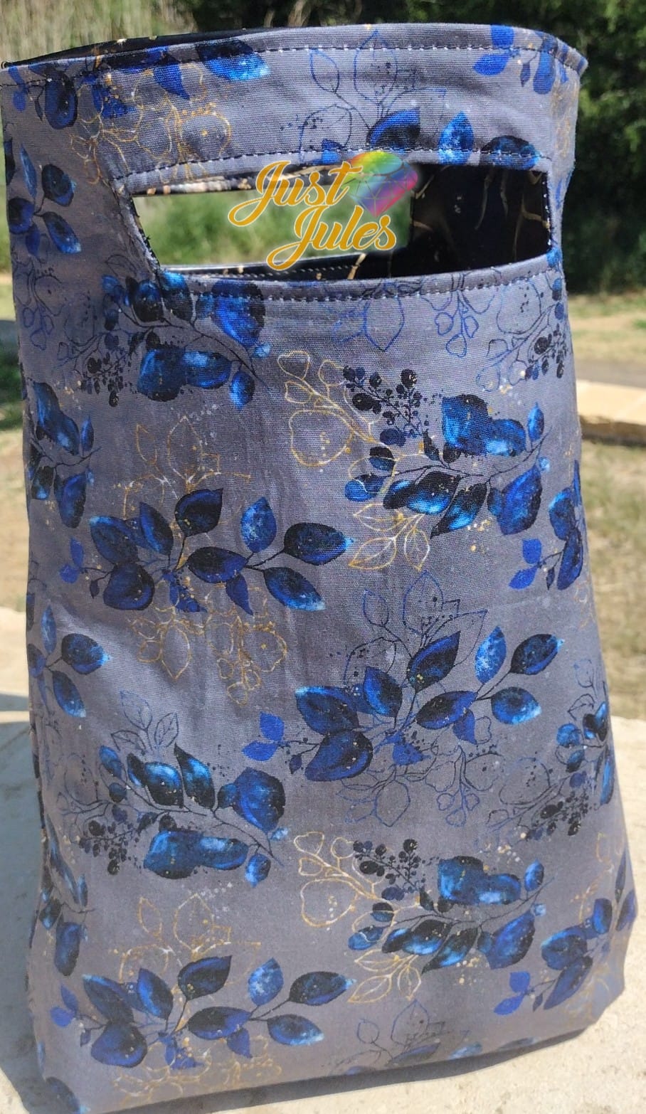 RETAIL Blue Leaves