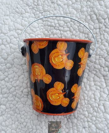 RETAIL Pumpkin (Black)