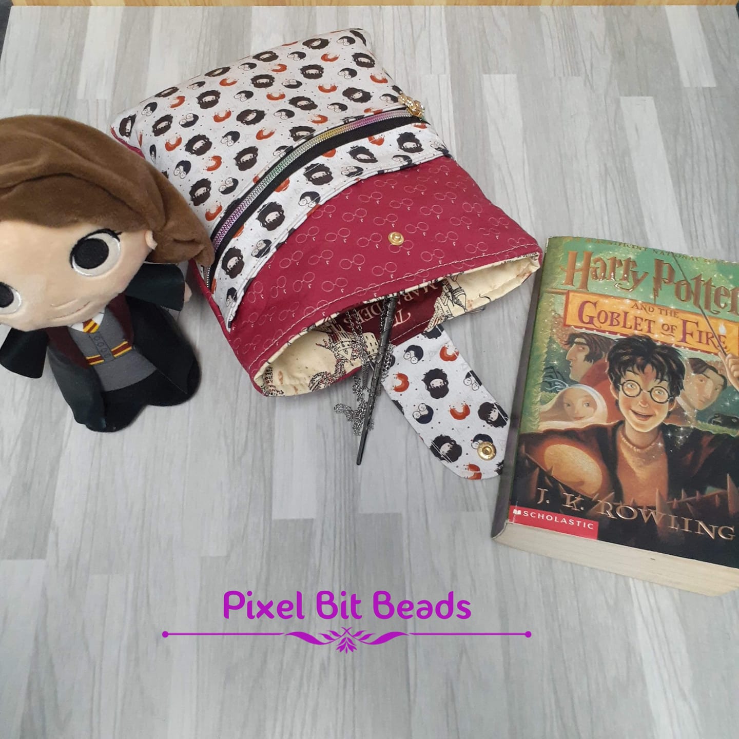RETAIL Witches & Wizards (Tiny)